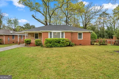 106 Edna Pl, Warner Robins, GA 31093