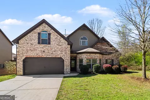 221 Traditions Dr, Loganville, GA 30052