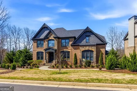 8010 Wakehurst Pl, Cumming, GA 30040