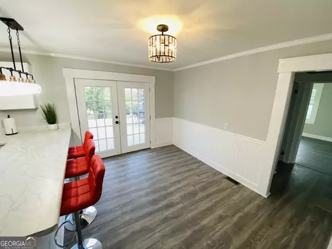 Dining - 288 Davis Ave, Toccoa, GA 30577 photo 1 of 1