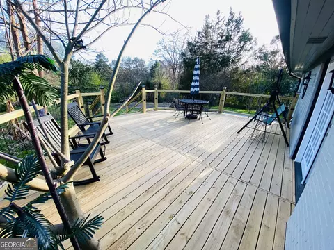 Exterior - 288 Davis Ave, Toccoa, GA 30577 photo 3 of 8