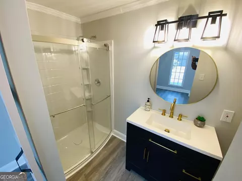 Bath - 288 Davis Ave, Toccoa, GA 30577 photo 1 of 1