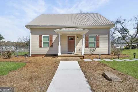 122 Poplar St, Eatonton, GA 31024