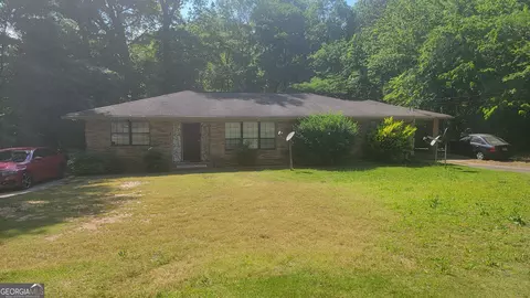 250 Lake Dr, Milledgeville, GA 31061
