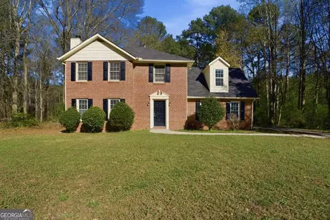 40 Lake Ct, Stockbridge, GA 30281