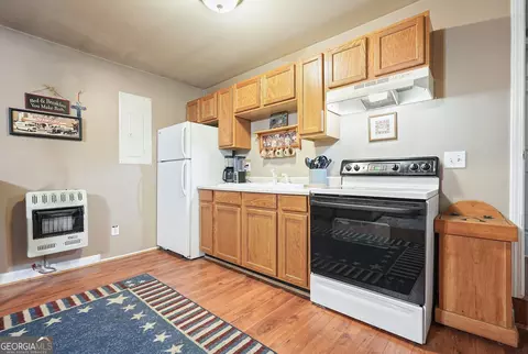 Kitchen - 1260 Fields Chapel Rd, Canton, GA 30114 photo 8 of 8