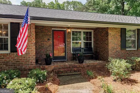 226 Baker St, Statham, GA 30666