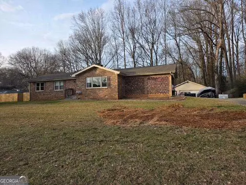 201 Dillard Dr NE, Kennesaw, GA 30144