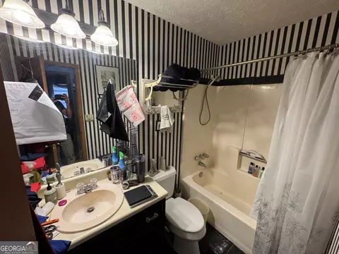 Bath - Undisclosed, Duluth, GA 30096 photo 1 of 2