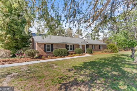 126 Oak Ridge Dr, Statesboro, GA 30458