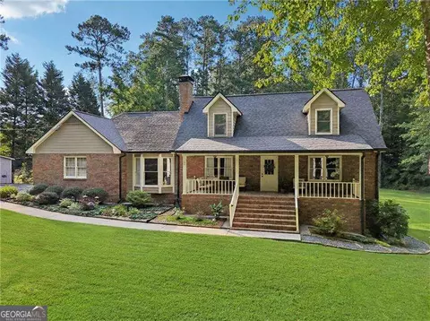 159 Level Creek Rd, Buford, GA 30518