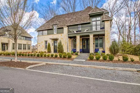 335 2nd St, Fayetteville, GA 30214