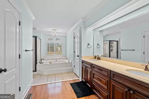 Bath - 109 Crest Pte, Warner Robins, GA 31088 photo 1 of 7