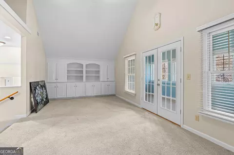 Living - 109 Crest Pte, Warner Robins, GA 31088 photo 8 of 8
