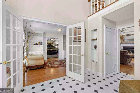Entry Way - 109 Crest Pte, Warner Robins, GA 31088 photo 2 of 16