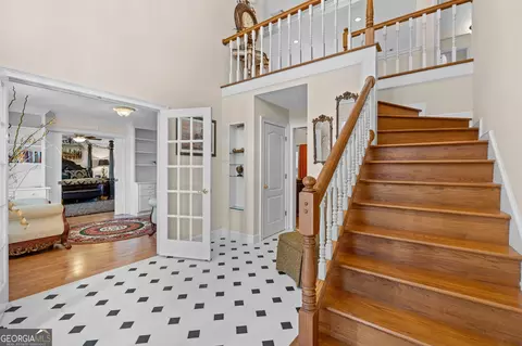 Entry Way - 109 Crest Pte, Warner Robins, GA 31088 photo 3 of 16