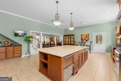 Kitchen - 109 Crest Pte, Warner Robins, GA 31088 photo 7 of 7