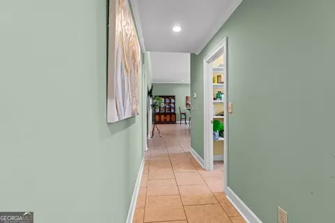 Entry Way - 109 Crest Pte, Warner Robins, GA 31088 photo 14 of 16