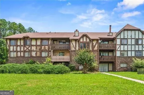103 Camelot Dr, Atlanta, GA 30349