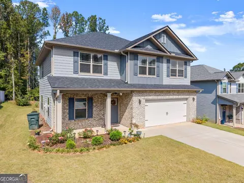 245 Magnolia Villas Dr, Cornelia, GA 30531