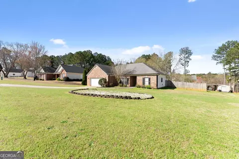 716 Michael Dr, Winder, GA 30680 photo 6