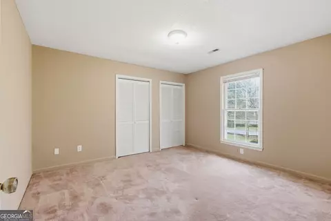 Bedroom - 304 Beaver Brook Dr, Toccoa, GA 30577 photo 3 of 4