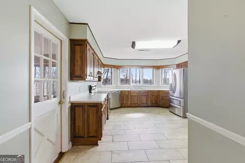 Entry Way - 304 Beaver Brook Dr, Toccoa, GA 30577 photo 2 of 3
