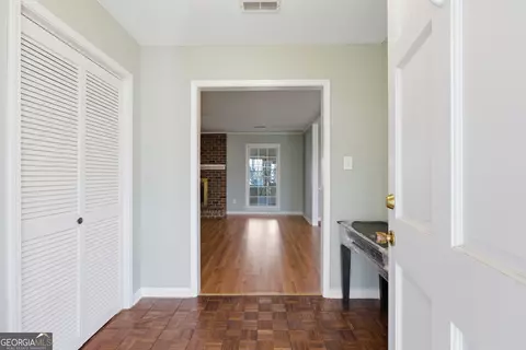 Entry Way - 304 Beaver Brook Dr, Toccoa, GA 30577 photo 1 of 3