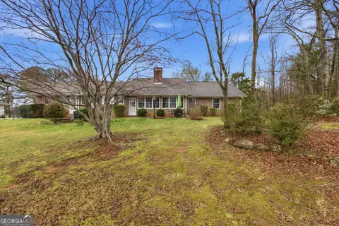 Exterior - 304 Beaver Brook Dr, Toccoa, GA 30577 photo 9 of 13