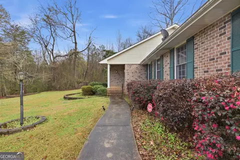 Exterior - 304 Beaver Brook Dr, Toccoa, GA 30577 photo 12 of 13
