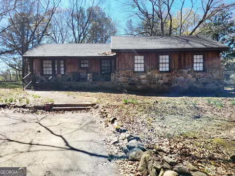 104 Jarrett St, Valley, AL 36854