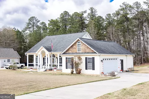 120 Copper Creek Dr, Lagrange, GA 30240