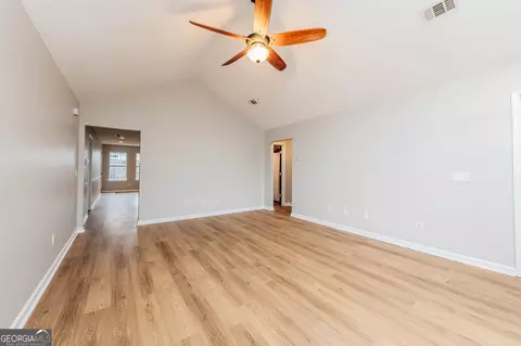 Living - 105 Eagles Rdg, Warner Robins, GA 31093 photo 3 of 6