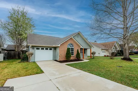 Exterior - 105 Eagles Rdg, Warner Robins, GA 31093 photo 2 of 10