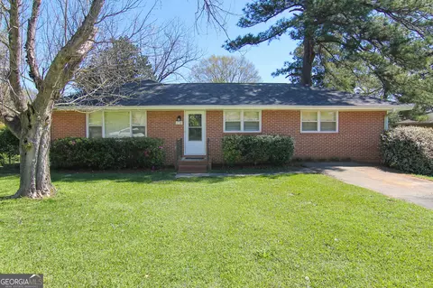 110 Springdale Dr, Warner Robins, GA 31088