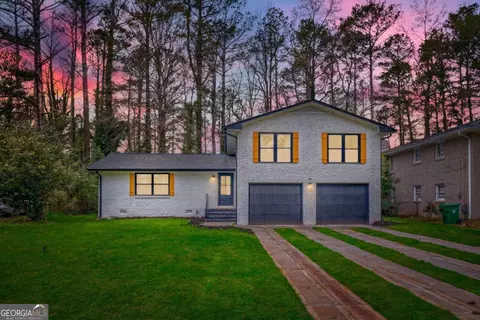 3045 Weslock Cir, Decatur, GA 30034