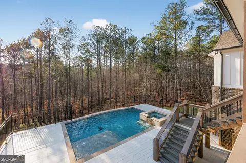 Exterior - 615 Forest Pointe Dr, Forsyth, GA 31029 photo 5 of 8