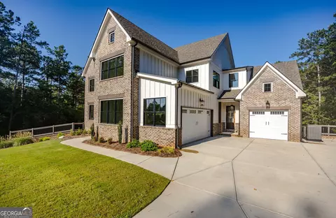 Exterior - 615 Forest Pointe Dr, Forsyth, GA 31029 photo 7 of 8
