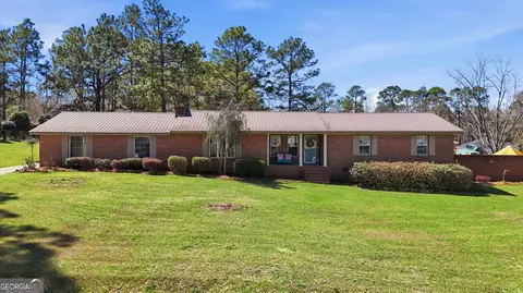 333 Rainbow Rdg, Swainsboro, GA 30401