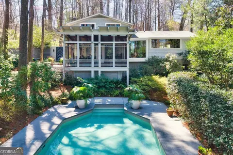3872 Harts Mill Ln, Atlanta, GA 30319