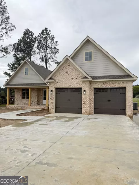 226 Hunters Way, Dublin, GA 31021
