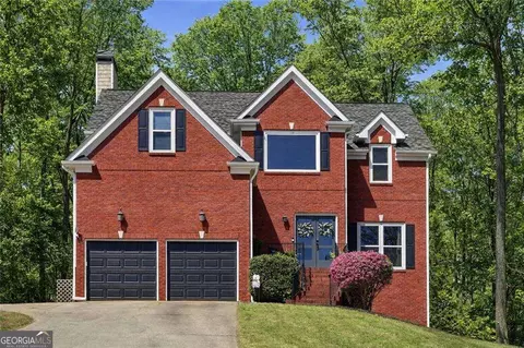 6036 Bateau Dr, Flowery Branch, GA 30542