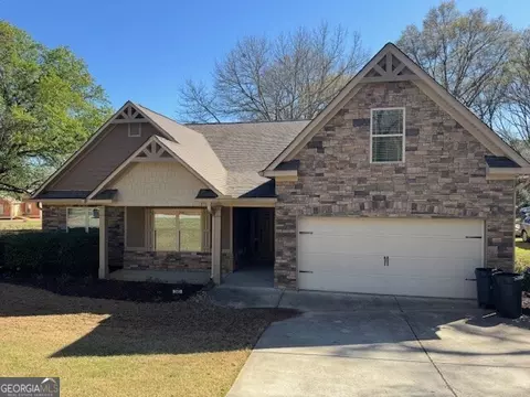 340 Grady Ave, Fayetteville, GA 30214
