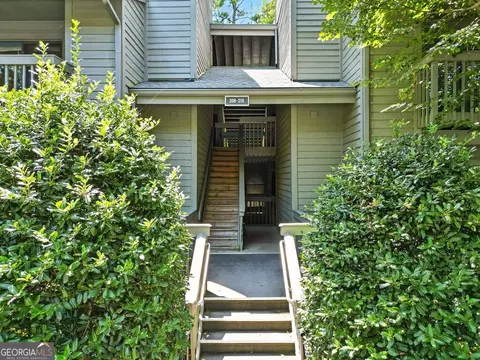217 Tuxworth Cir, Decatur, GA 30033