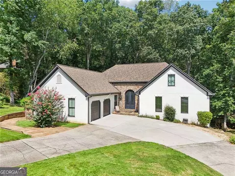 3325 Sweetwater Dr, Cumming, GA 30041