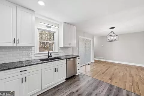 Entry Way - 2702 Beecher Dr, Austell, GA 30106 photo 2 of 2