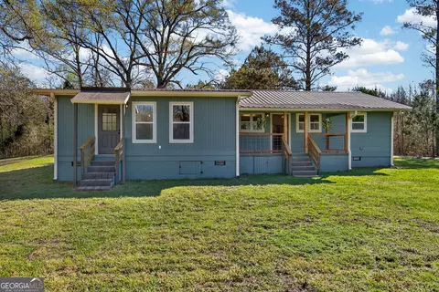 Exterior - 288 Bradfield Dr, Lagrange, GA 30240 photo 10 of 15