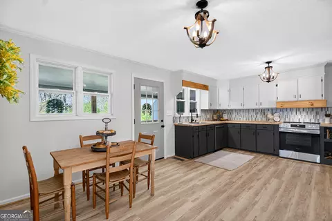 Kitchen - 288 Bradfield Dr, Lagrange, GA 30240 photo 3 of 3
