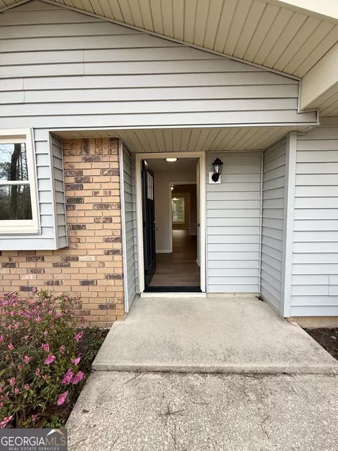 Exterior - 402 Ginger Cir, Lagrange, GA 30240 photo 3 of 6