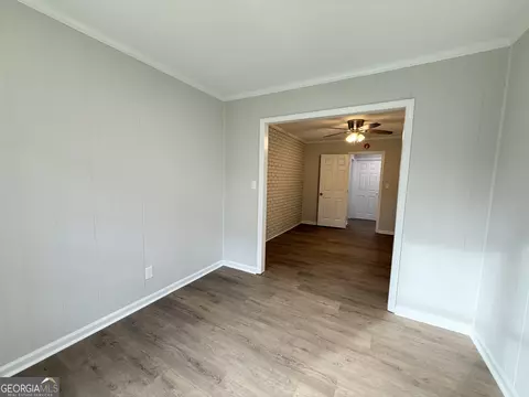 Living - 402 Ginger Cir, Lagrange, GA 30240 photo 2 of 8